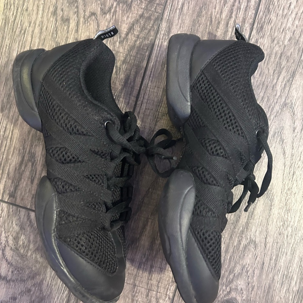 Bloch Black Split-Sole Practice Dance/Pilates/Zum… - image 4